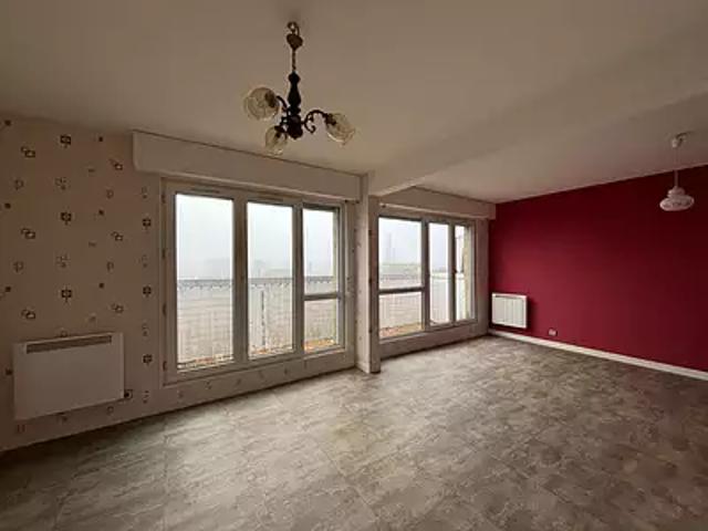 Brou 28160 Location appartement 3 pièces t3 au dernier étage