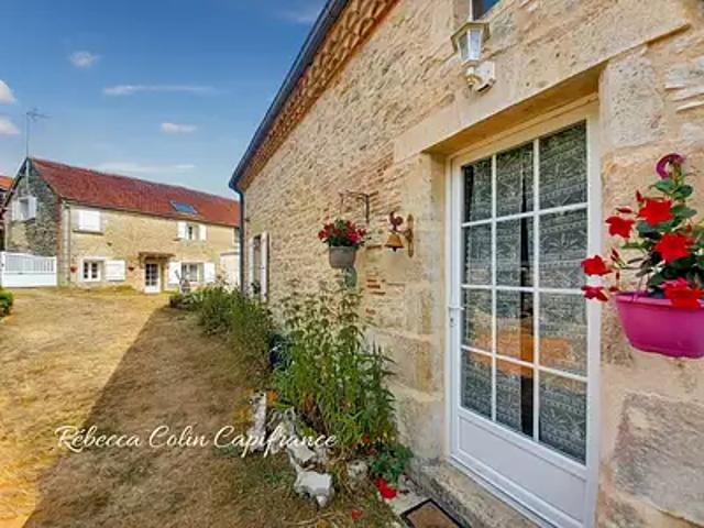 Brouchaud 24210 Achat / Vente maison 7 pièces t7 jardin cave