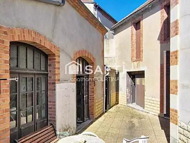 Broût Vernet 03110 Achat / Vente maison 11 pièces t11 balcon parking