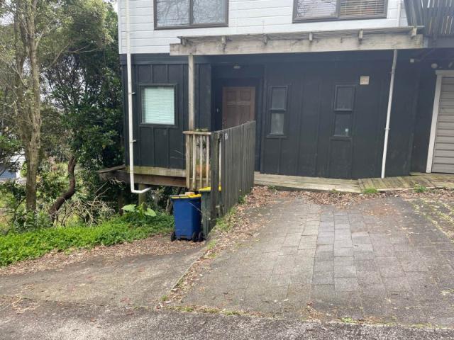 browns bay, 1 bedroom