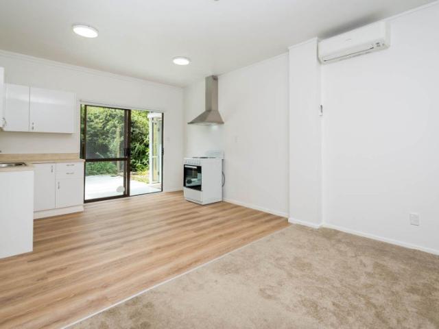 browns bay, 1 bedroom