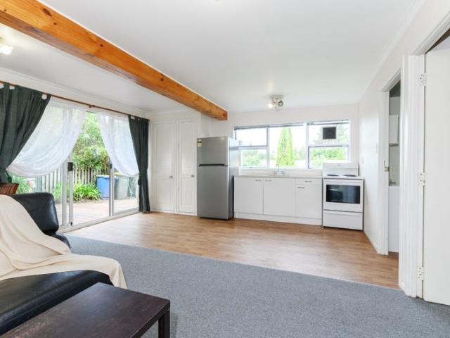 browns bay, 1 bedroom