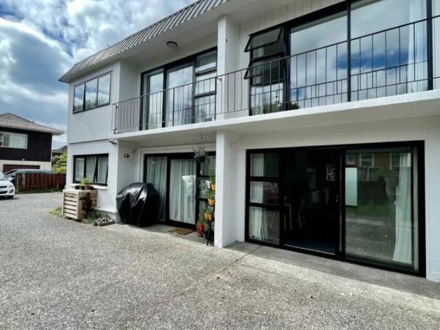 Browns Bay, 2 bedrooms