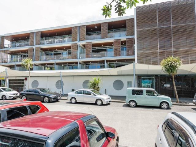 browns bay, 2 bedrooms