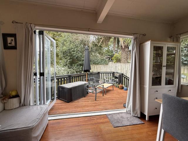 Browns Bay, 2 bedrooms