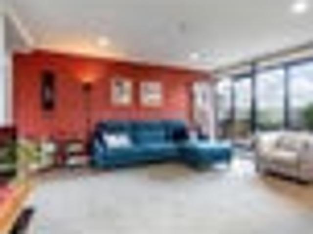Browns Bay, 2 bedrooms, $610 pw