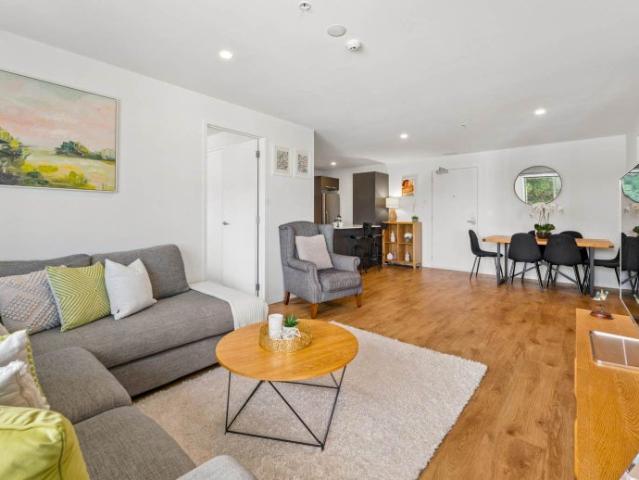Browns Bay, 2 bedrooms