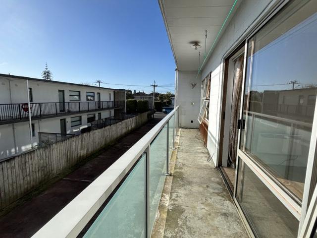 browns bay, 2 bedrooms