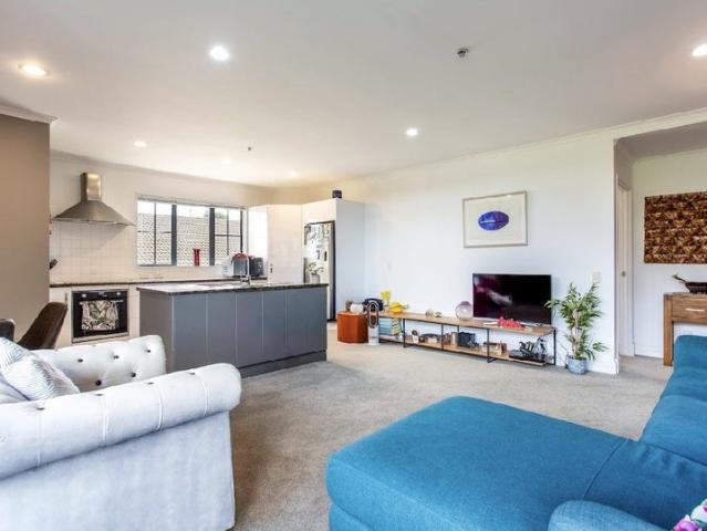 browns bay, 2 bedrooms