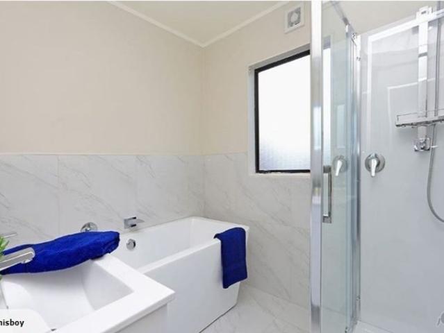 browns bay, 3 bedrooms