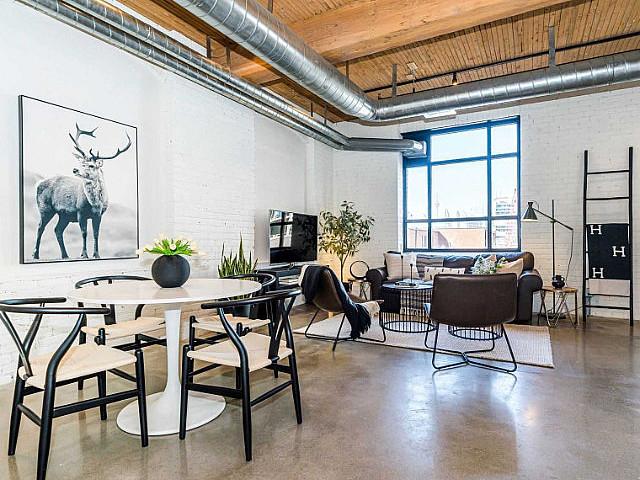 Broadview Lofts 1 Bedroom Brick And Beam Hard Loft