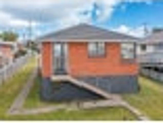 Brockville, 3 bedrooms, $640 pw