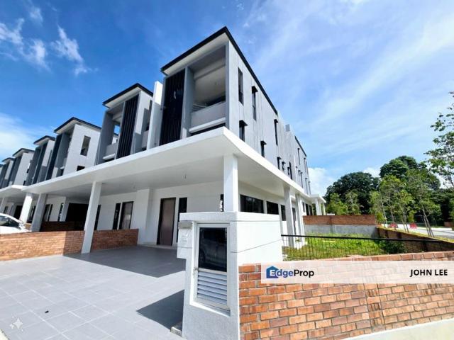 Bromelia, Bandar Bukit Puchong
