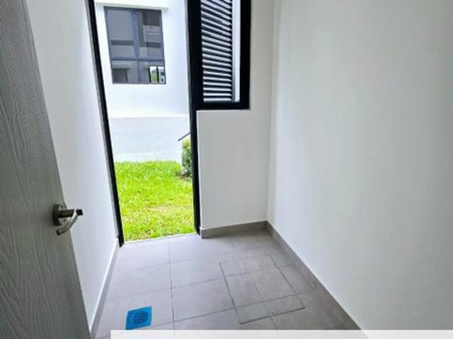 Bromelia, Bandar Bukit Puchong