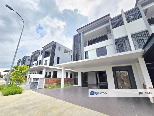 Bromelia, Bandar Bukit Puchong