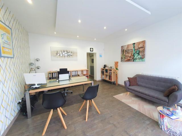 BRON CENTRE PAS DE PORTE LOCAL BUREAUX