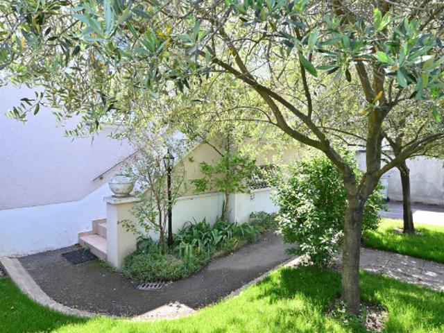 Bron Location Appartement 69