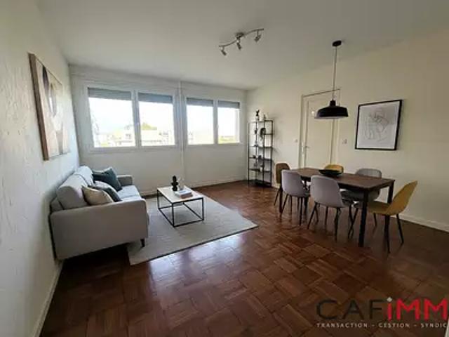 Bron 69500 Achat / Vente appartement 2 pièces t2 parking