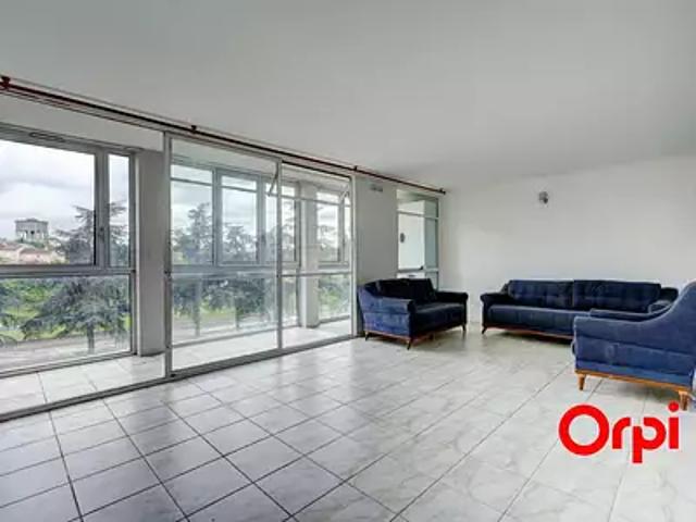 Bron 69500 Achat / Vente appartement 3 pièces t3 cave