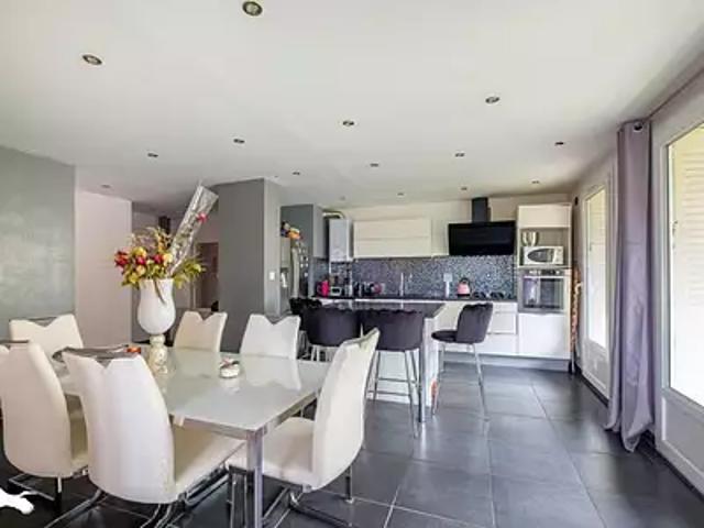 Bron 69500 Achat / Vente appartement 3 pièces t3 parking