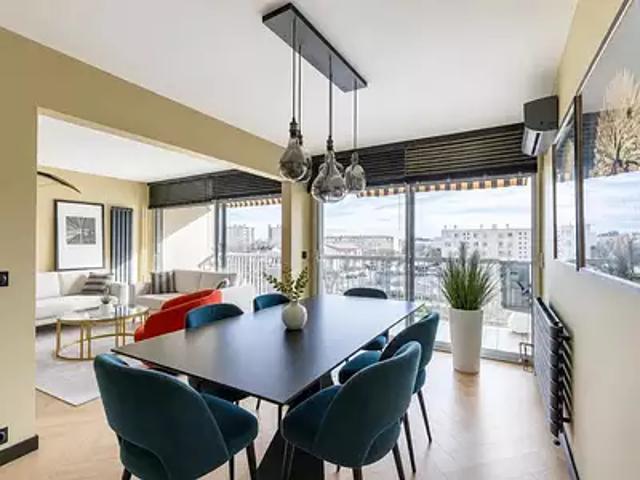 Bron 69500 Achat / Vente appartement 5 pièces t5 cave balcon