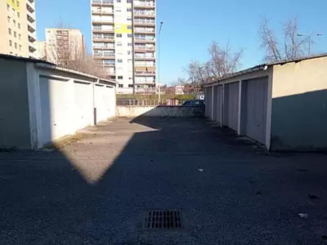 Bron 69500 Achat / Vente parking