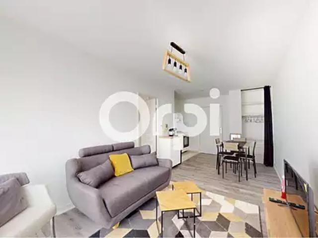 Bron 69500 Location appartement 2 pièces t2 jardin