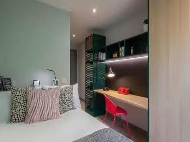 Bronze Ensuite