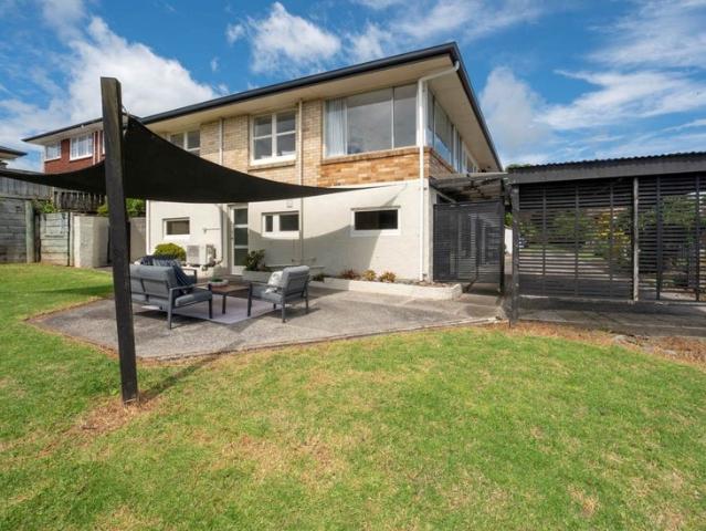 Brookfield, 3 bedrooms