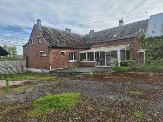 Bray Sur Somme Centre Maison individuelle de 155 m2 habitable avec Hangar de 240 m2