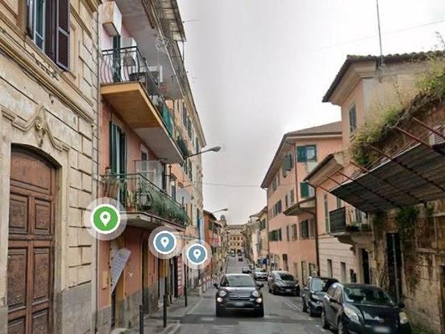 Bracciano elegante quadrilocale arredato