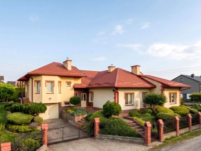 Braci Aletańskich 220 m², Rzeszów