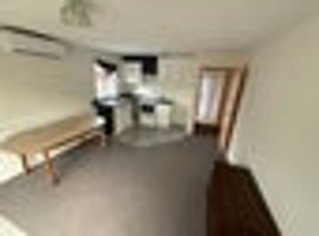 Bradford, 2 bedrooms, $450 pw