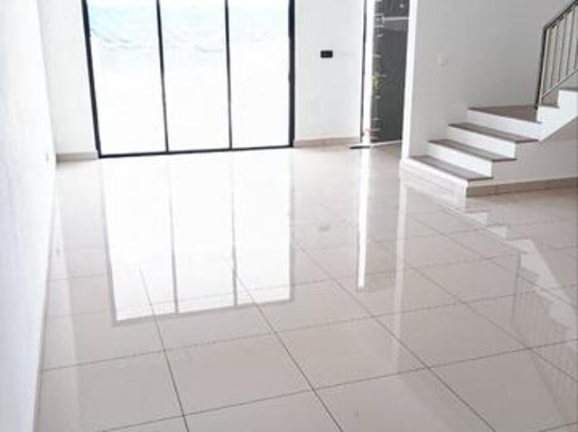 BRAND NEW2 Storey ADIRA 20x75 Near WETLAND Bandar Bukit Raja KLANG