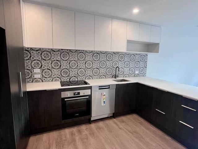 Brand new 3 bed/2.5 bath townhouse in Woolston