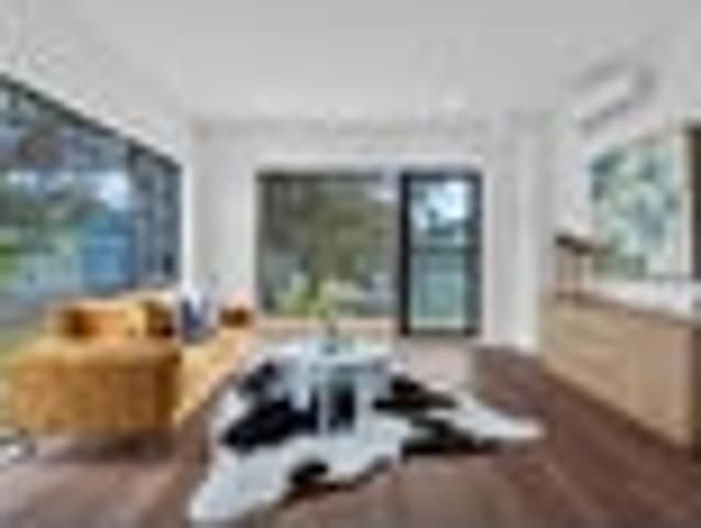 Elizabeth Drive's crown jewel: The 4 bed gem