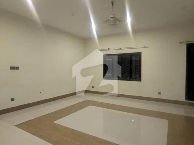 Brand New 3 Bed DD Apartment For Rent In High Rise Project With All Modern Amenities Including Swimming Pool