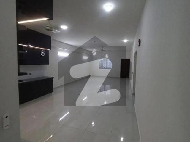 Brand new 3 bed dd for rent zamzam arcade, clifton block 9