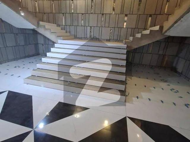 Brand new 3 bed dd forrent zamzam arcade, clifton block 9