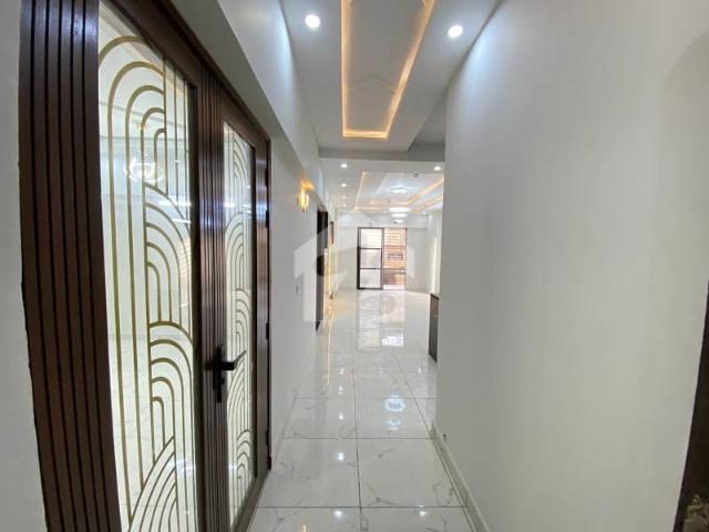 Brand New 3 Bed DD Flat for Sale KING PRESIDENCY Gulistan e Johar Block 3A