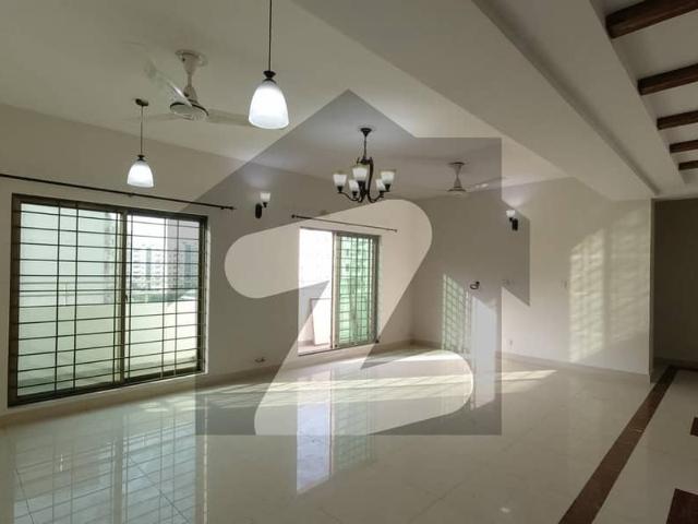 Brand New 3 Bed Flat For Sale In Askari 11 Lahore