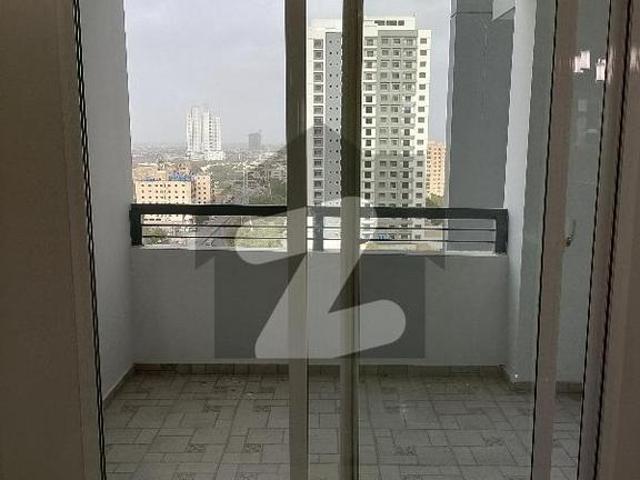 Brand new 3 bed flat for rent clifton block 1