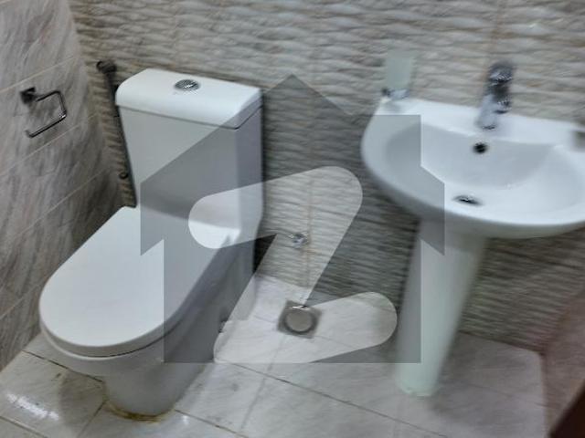 Brand New 3 Bed Flat For Rent In Askari 11 Lahore Askari 11