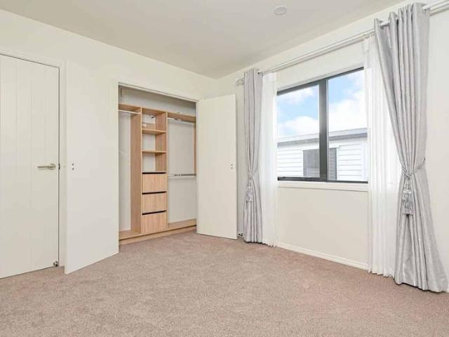 Brand New 3 Bedroom Modern Family Home with Double Garage in Mangere East
