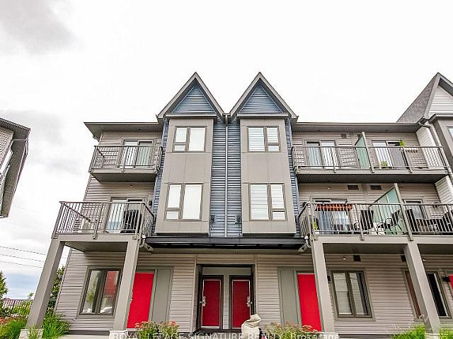 Brand New 3 Bedroom Condo Townhouse In Duffin Heights