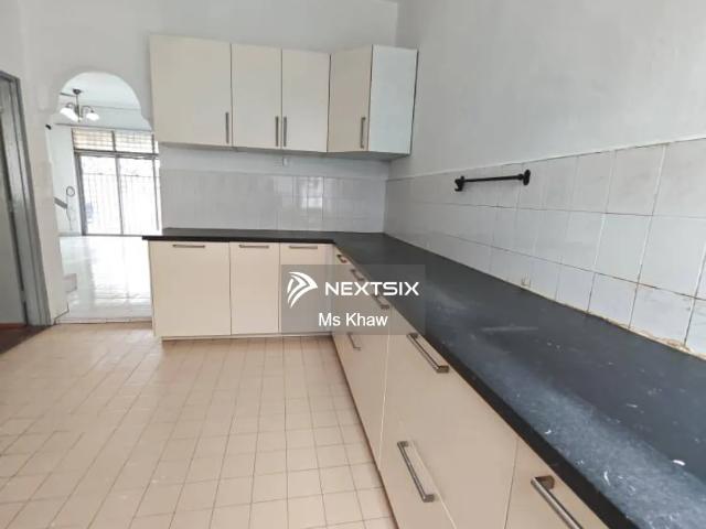 Brand New 3 Storey Semi D with Lift Laman Vista Alam Bukit Raja