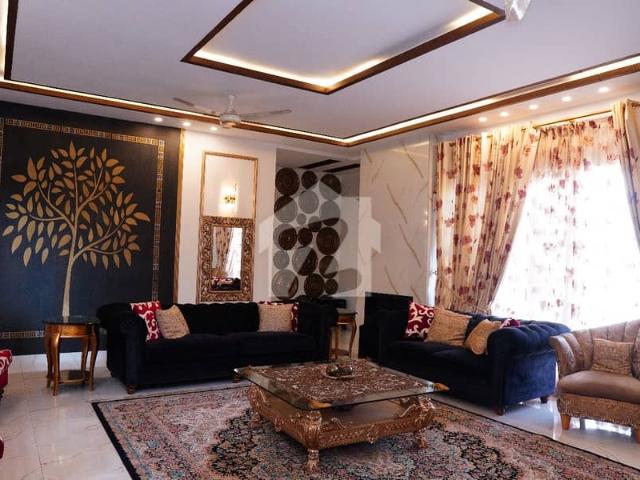 Brand New 02 Kanal Fully Furnished 07 Bedroom House Available For Rent