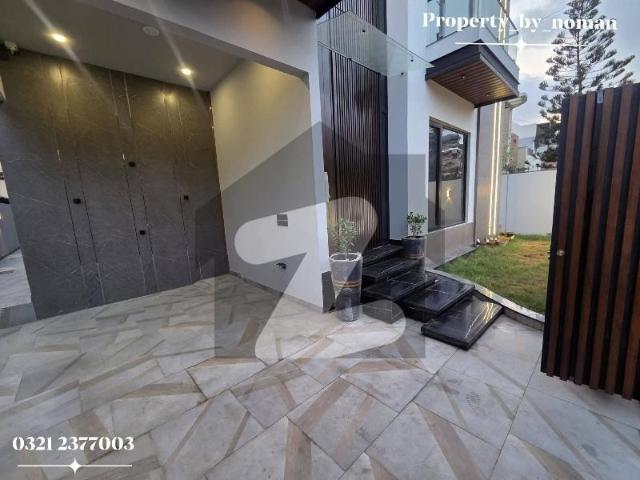 Brand New 1000 Yards Luxury Bungalow For Sale DHA Phase 8