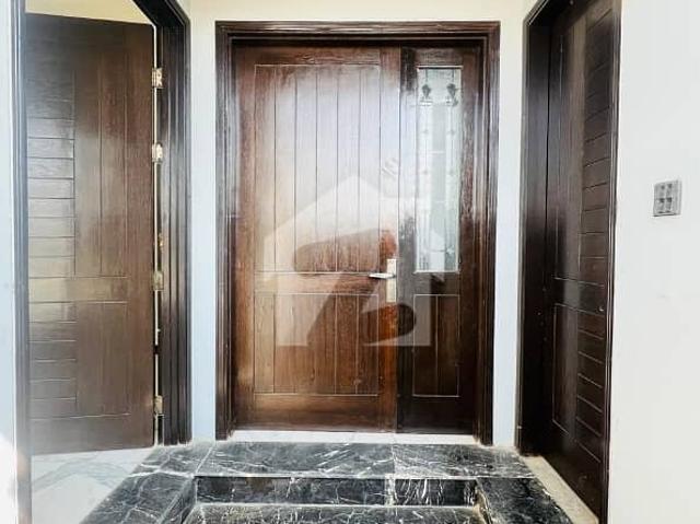 Brand New 100 Yard Bungalow For Sale DHA Phase 7 With Lease Documents