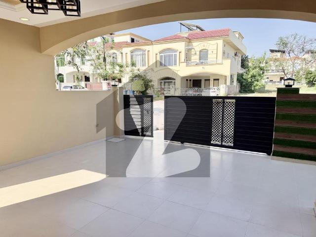 Brand new 10 marla designer house available for sale dead end street Bahria Enclave Sector C1